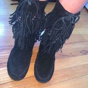 Minnetonka Black Fringe Boots